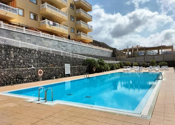 Tropical Apartment - Heated Pool