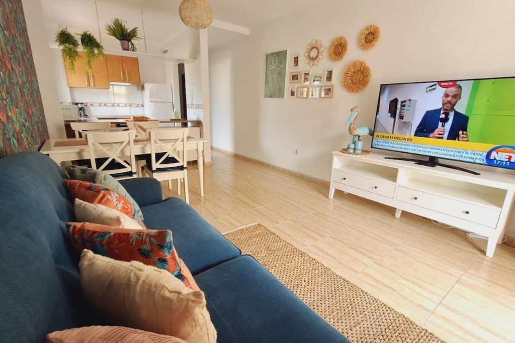 Tropical - Heated Pool Apartment